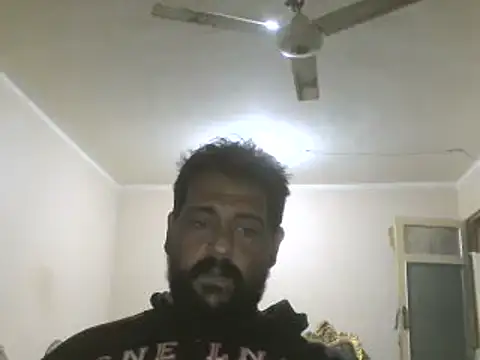 Snapshot of elpoop7305 chatting on October 19, 2025, 11:29 pm elpoop7305 online show from October 19, 2025, 11:29 pm