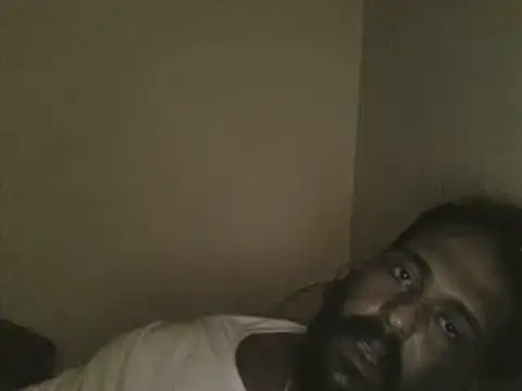 Snapshot of elpoop7305 chatting on October 28, 2025, 2:16 pm elpoop7305 online show from October 28, 2025, 2:16 pm