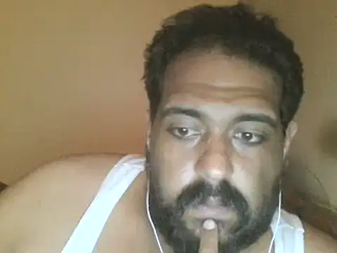 Snapshot of elpoop7305 chatting on October 27, 2025, 2:07 pm elpoop7305 online show from October 27, 2025, 2:07 pm