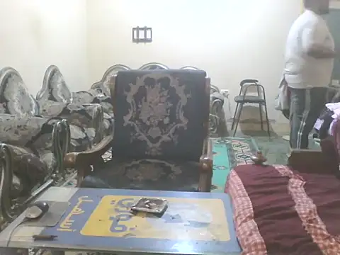 Snapshot of elpoop7305 chatting on October 29, 2025, 10:14 am elpoop7305 online show from October 29, 2025, 10:14 am