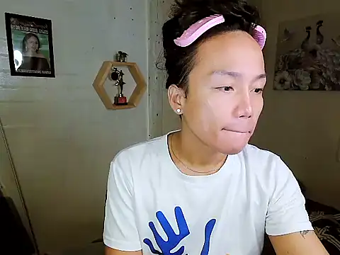 YourNikkieXxx online show from October 11, 2025, 4:41 pm