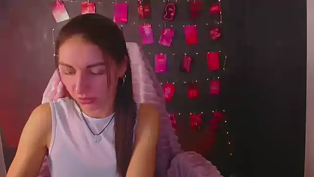 Snapshot of Aurora_Loveu chatting on November 14, 2025, 9:51 pm Aurora Loveu online show from November 14, 2025, 9:51 pm