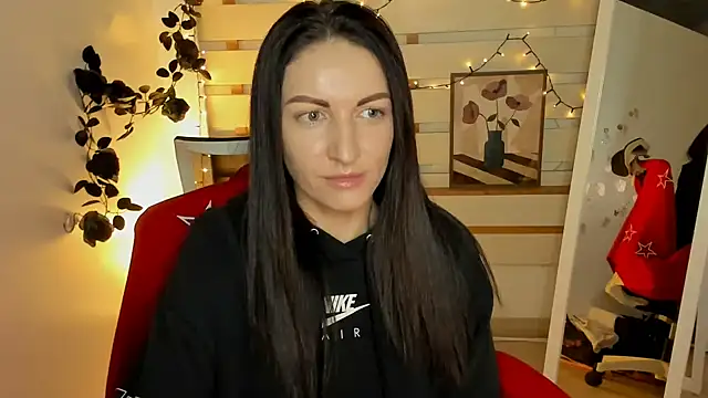 Snapshot of Aurora_Loveu chatting on February 14, 2026, 10:32 pm Aurora Loveu online show from February 14, 2026, 10:32 pm