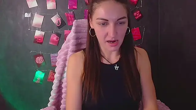 Aurora Loveu online show from December 19, 2025, 10:56 pm