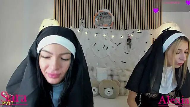 Snapshot of AlexiaLush chatting on October 29, 2025, 7:29 am AlexiaLush online show from October 29, 2025, 7:29 am