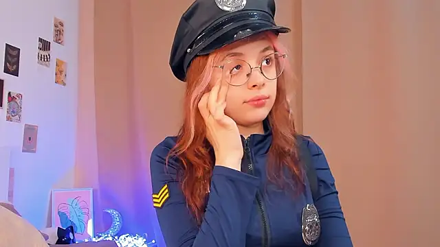 VedaSchulz online show from March 10, 2026, 7:18 pm