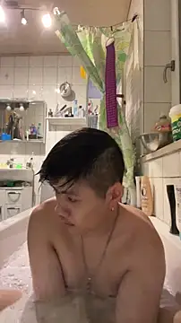 Snapshot of Kingpowerlittel chatting on December 5, 2025, 4:05 pm Kingpowerlittel online show from December 5, 2025, 4:05 pm