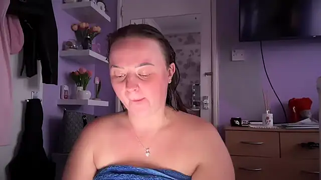 SexySashaxox online show from June 30, 2026, 4:07 pm