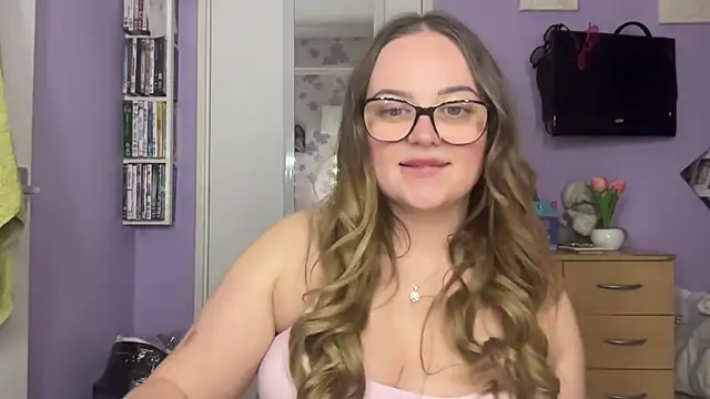 Snapshot of SexySashaxox chatting on March 11, 2026, 10:15 pm SexySashaxox online show from March 11, 2026, 10:15 pm