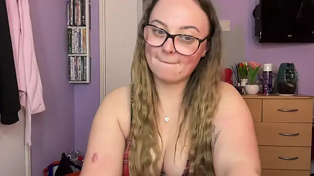 Snapshot of SexySashaxox chatting on March 2, 2026, 9:00 pm SexySashaxox online show from March 2, 2026, 9:00 pm