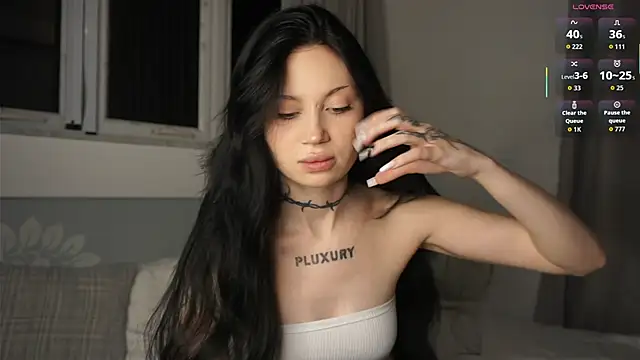 Snapshot of Alice_1n_Wonderland_ chatting on October 17, 2025, 3:25 pm Alice 1n Wonderland online show from October 17, 2025, 3:25 pm