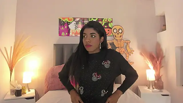 Snapshot of KendraChavez_ chatting on October 13, 2025, 3:19 am KendraChavez online show from October 13, 2025, 3:19 am