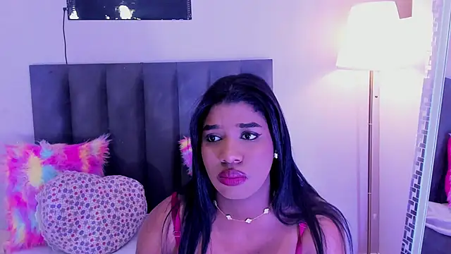 KendraChavez  online show from February 6, 2026, 8:49 pm