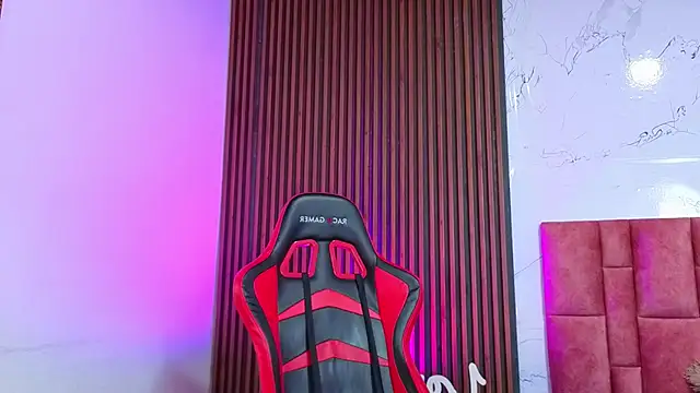 emily vermont online show from January 11, 2026, 3:46 am