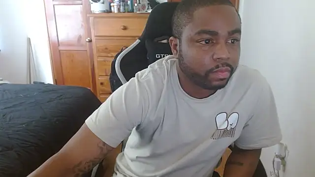 Breadwinnah online show from November 26, 2025, 8:20 pm