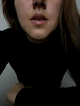 Snapshot of Julay2232 chatting on November 8, 2025, 10:35 pm Julay2232 online show from November 8, 2025, 10:35 pm