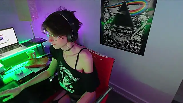 Snapshot of polaris_industries chatting on September 23, 2025, 9:44 pm polaris industries online show from September 23, 2025, 9:44 pm