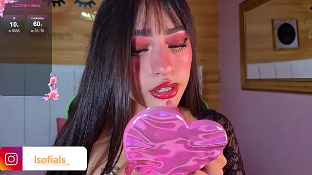 Abril Velvet a  online show from February 4, 2026, 12:55 pm