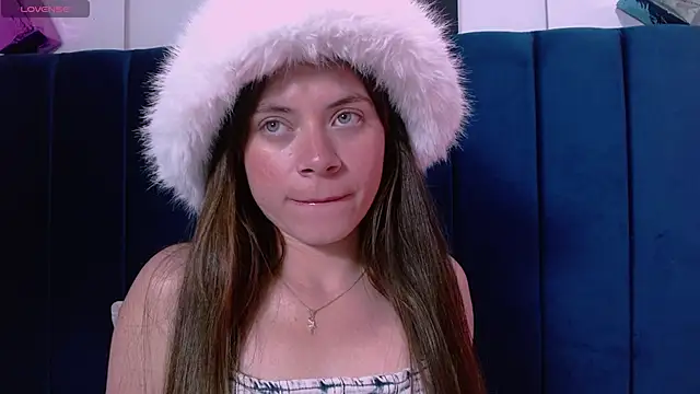 Snapshot of Annie_switt chatting on December 4, 2025, 11:26 pm Annie switt online show from December 4, 2025, 11:26 pm