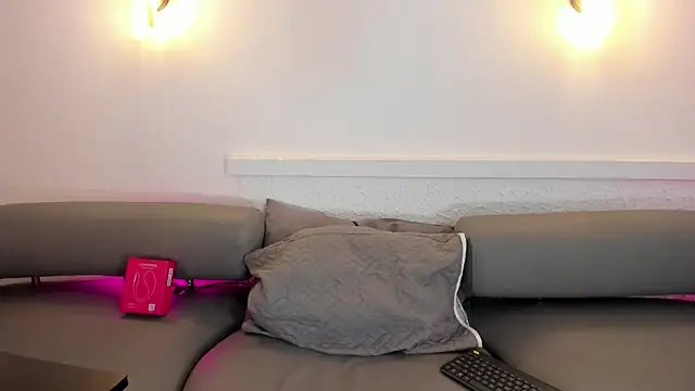 Snapshot of Scarlett_Bj chatting on November 12, 2025, 1:37 pm Scarlett Bj online show from November 12, 2025, 1:37 pm