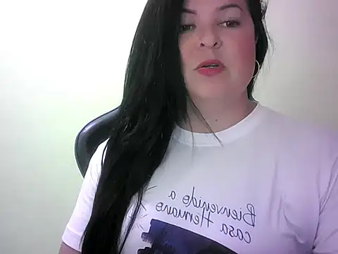 Snapshot of anapaulaa chatting on November 19, 2025, 2:22 am anapaulaa online show from November 19, 2025, 2:22 am