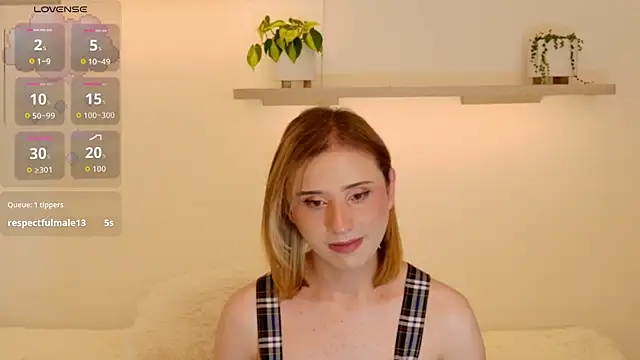 Snapshot of seraphine_star chatting on July 5, 2026, 8:37 pm seraphine star online show from July 5, 2026, 8:37 pm