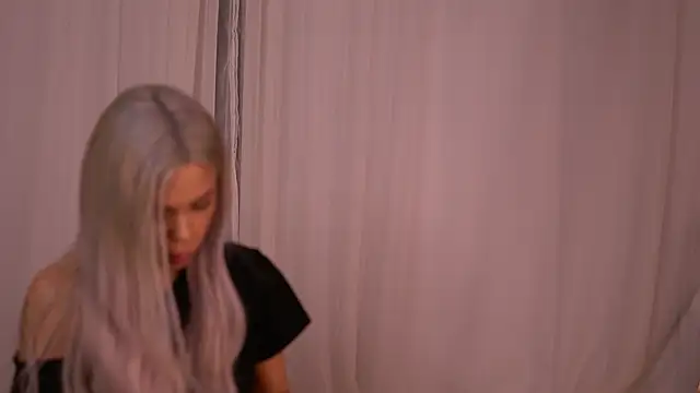 NickyBenz online show from October 26, 2025, 7:03 pm