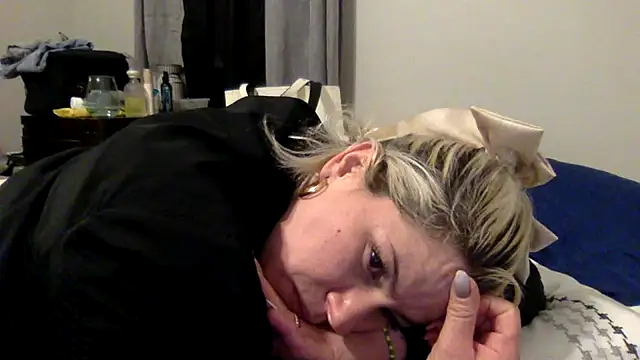 toomuchofafreak online show from February 12, 2026, 10:37 am