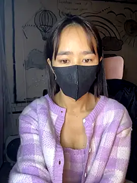 TiNa 04 online show from December 2, 2025, 10:55 pm