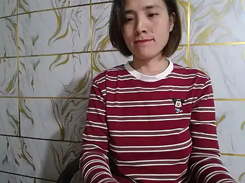 Snapshot of Lyzizi_lovely09 chatting on November 22, 2025, 12:37 pm Lyzizi lovely09 online show from November 22, 2025, 12:37 pm