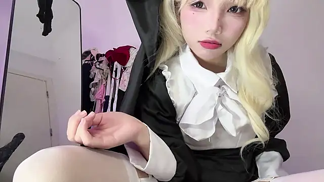 Snapshot of Yiyi-707 chatting on September 28, 2025, 10:55 am Yiyi-707 online show from September 28, 2025, 10:55 am