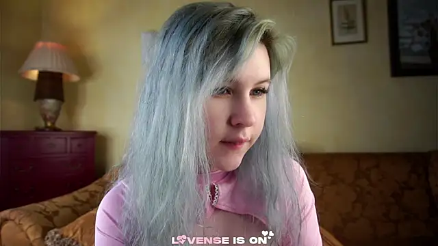 ElizSpieth online show from June 21, 2026, 3:45 am