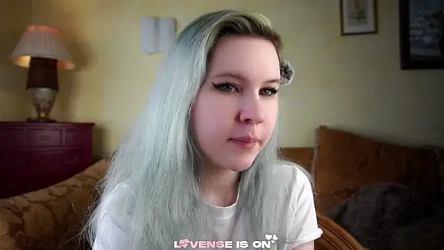 ElizSpieth online show from July 4, 2026, 3:13 am