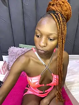 LonelyQueenxx25 online show from June 30, 2026, 9:15 pm