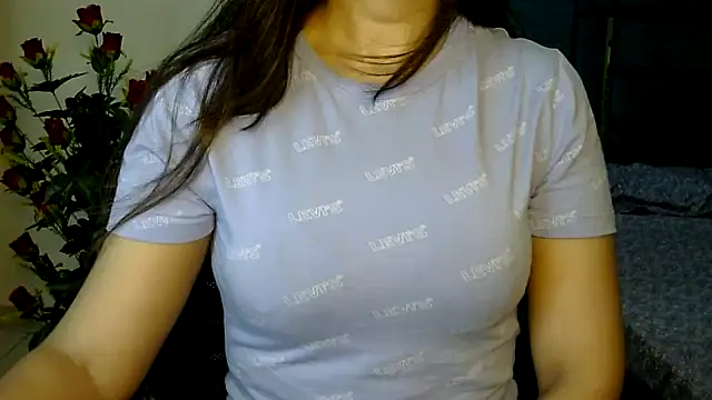 Snapshot of Rumi_cute chatting on June 18, 2026, 4:12 pm Rumi cute online show from June 18, 2026, 4:12 pm