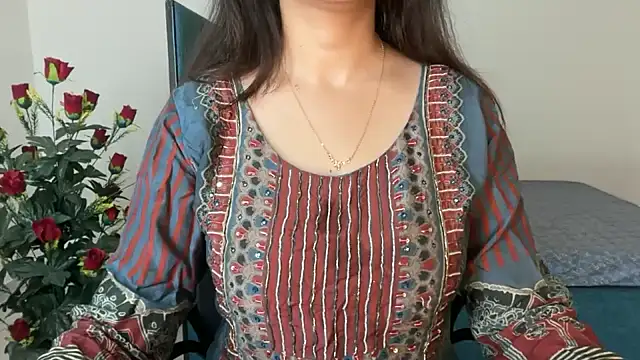 Snapshot of Rumi_cute chatting on August 7, 2026, 5:52 pm Rumi cute online show from August 7, 2026, 5:52 pm