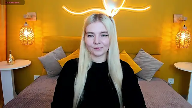 Snapshot of RuthBryant chatting on November 4, 2025, 12:58 am RuthBryant online show from November 4, 2025, 12:58 am