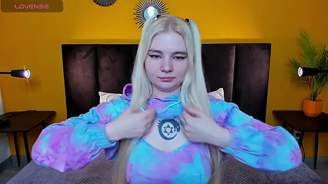 RuthBryant online show from December 19, 2025, 12:36 am