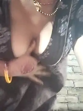 rani8008 online show from October 6, 2025, 5:19 am