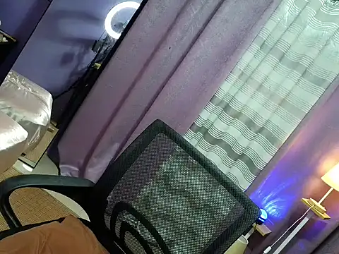  SweetSofialove online show from February 9, 2026, 8:29 pm