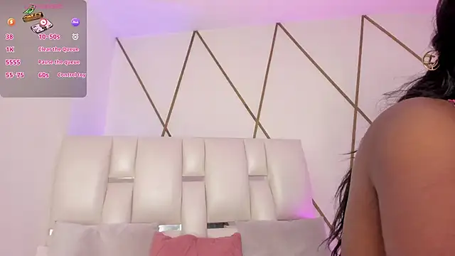 Snapshot of Venuswilds chatting on October 4, 2025, 12:17 pm Venuswilds online show from October 4, 2025, 12:17 pm