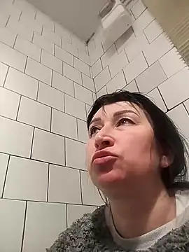 Snapshot of Funny_Karina chatting on March 4, 2026, 6:37 pm Funny Karina online show from March 4, 2026, 6:37 pm