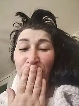 Snapshot of Funny_Karina chatting on June 3, 2026, 4:02 am Funny Karina online show from June 3, 2026, 4:02 am