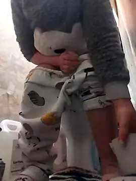 Snapshot of Funny_Karina chatting on February 5, 2026, 6:53 am Funny Karina online show from February 5, 2026, 6:53 am