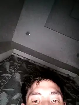 Snapshot of tyteo1010 chatting on December 21, 2025, 3:14 pm tyteo1010 online show from December 21, 2025, 3:14 pm