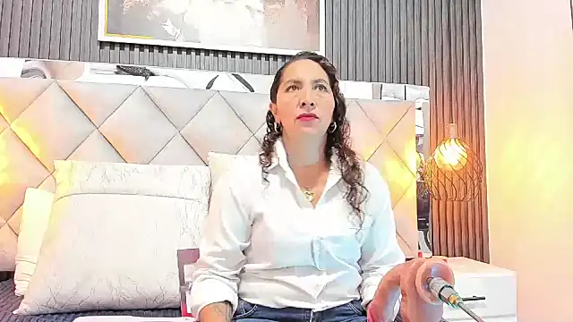 Snapshot of Luna_Naughty1 chatting on October 15, 2025, 2:36 pm Luna Naughty1 online show from October 15, 2025, 2:36 pm