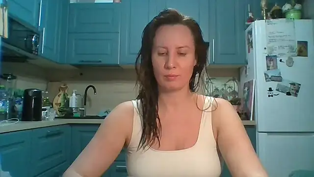 ALICAINWONDERLAND online show from March 31, 2026, 5:59 pm