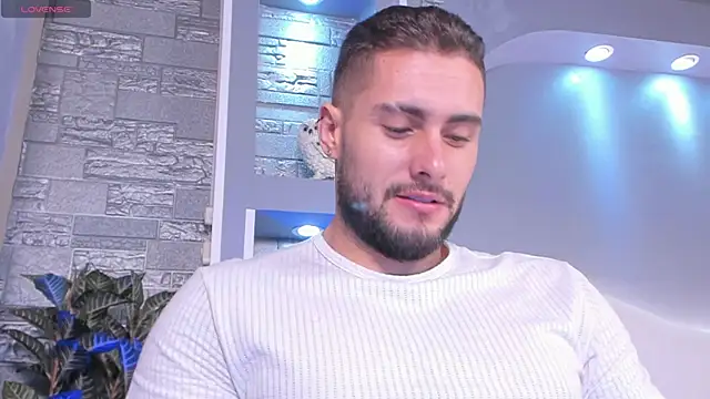 dominic de luca online show from May 3, 2026, 3:33 am