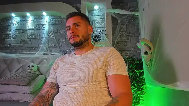 dominic de luca online show from October 18, 2025, 3:30 am