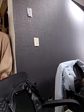 Venus Rivers online show from November 13, 2025, 1:15 pm